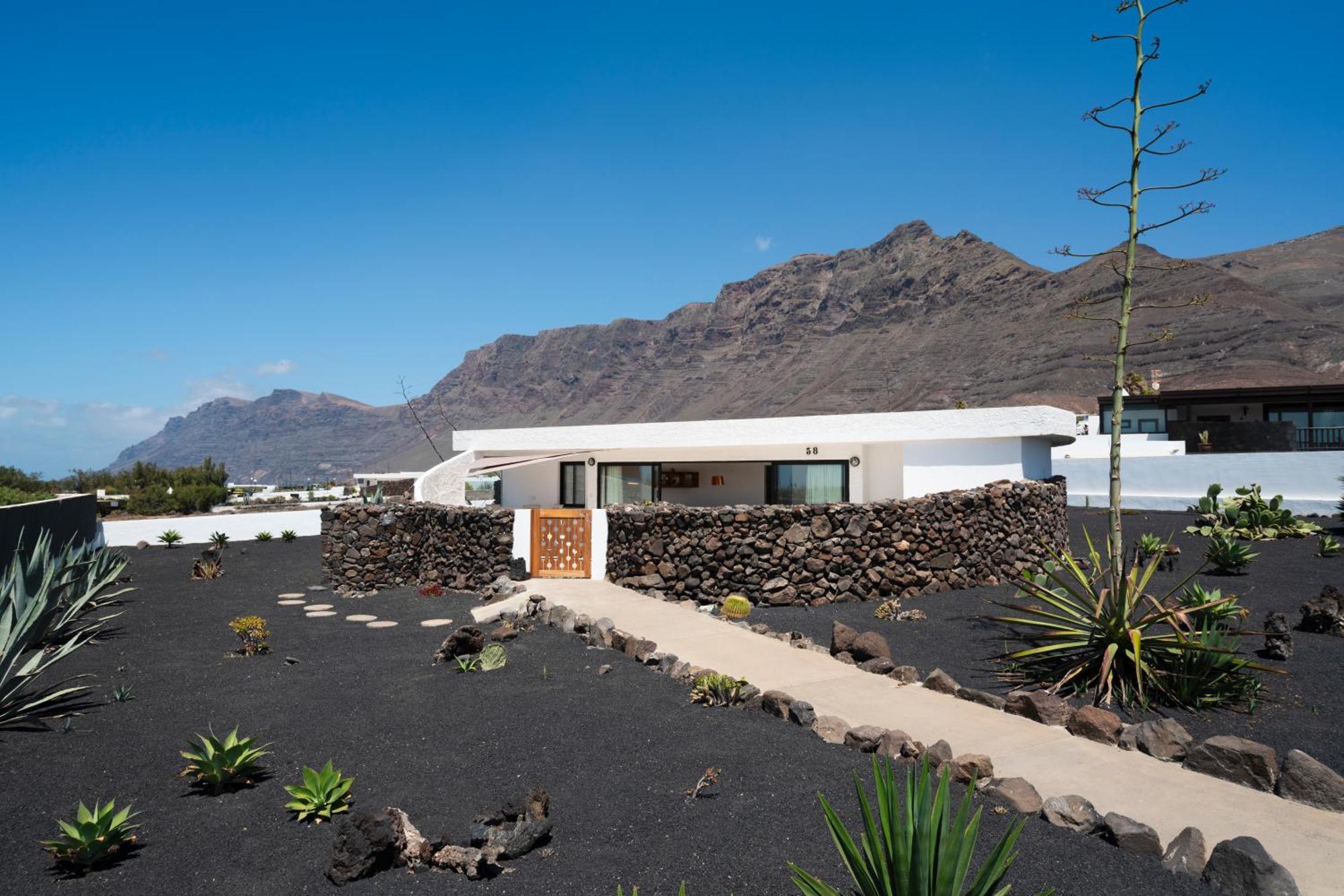 Lanzarote Famara Beach Bungalow מראה חיצוני תמונה