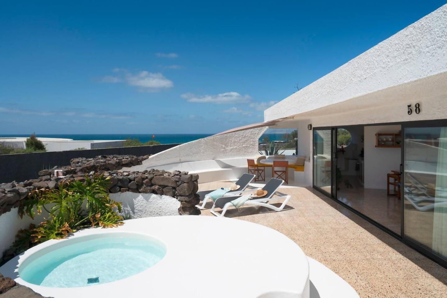 Lanzarote Famara Beach Bungalow מראה חיצוני תמונה