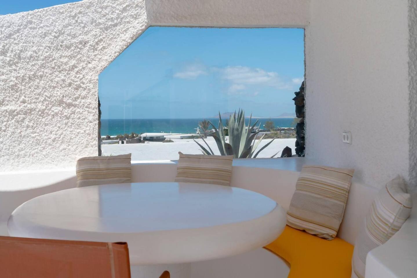 Lanzarote Famara Beach Bungalow מראה חיצוני תמונה